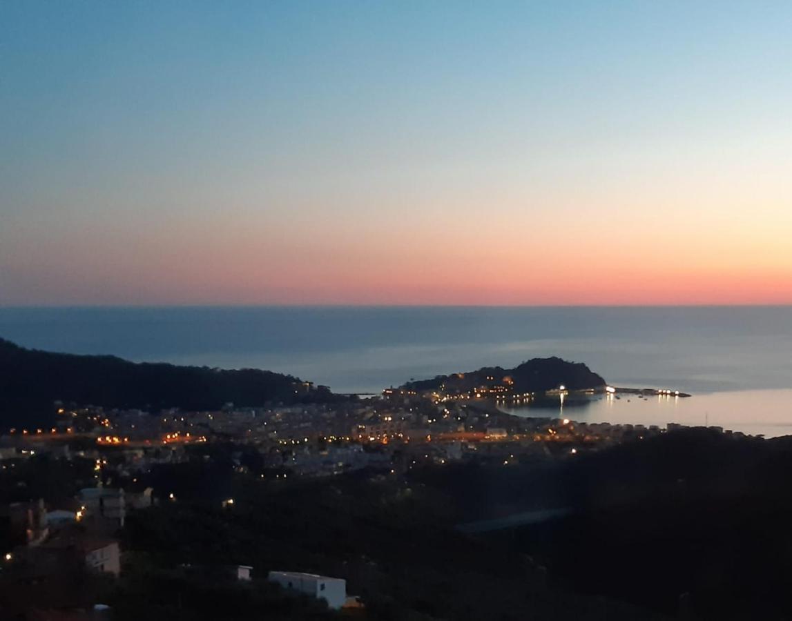 Una Terrazza Sul Golfo Sestri Levante Bagian luar foto